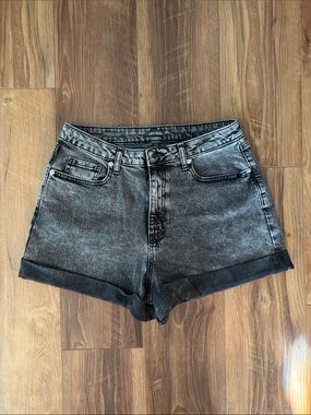 Black Wild Fable Super High-rise Rolled Cuff Shorts size 10